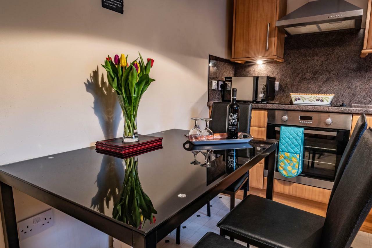 No.3 On The Square Apartment Боли Екстериор снимка